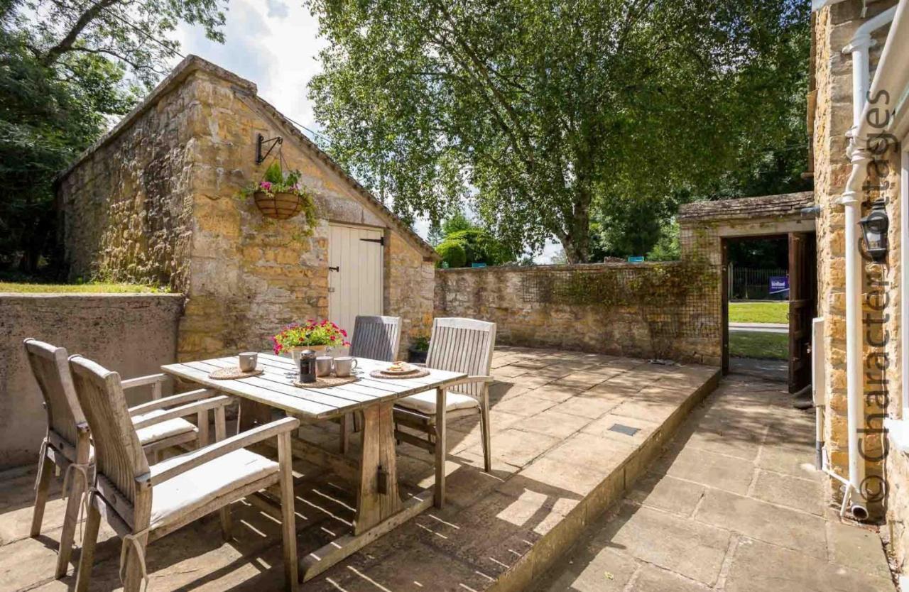 Weir Cottage Bourton-on-the-Water Dış mekan fotoğraf